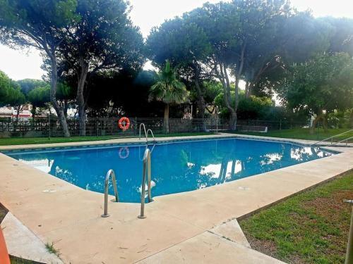Precioso Estudio Con Piscina A 200m Del Mar