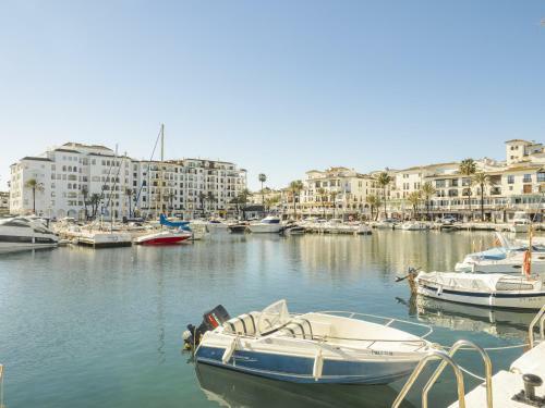 Cubo's Apartment Duquesa Manilva & Parking