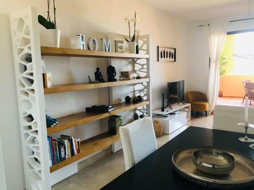 Apartamento La Duquesa By Ines & Pierre