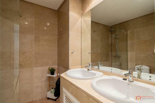Apartamento Marina De La Duquesa