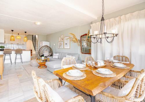 3 Beach House Playa Paraiso Manilva