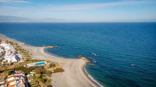 3 Beach House Playa Paraiso Manilva