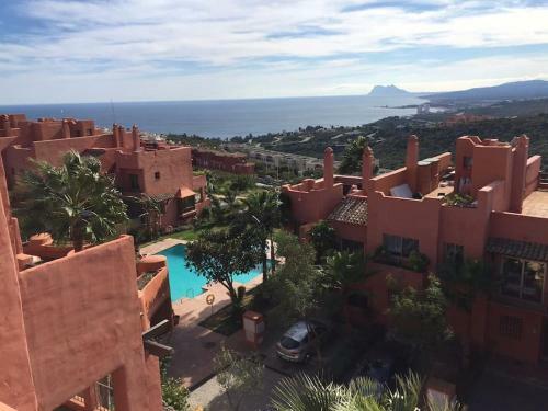 Luxurious Townhouse With Sea Views