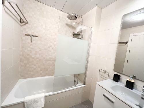 Apartment In Marbella Center With Private Parking