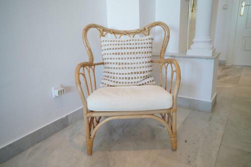 Cozy Apartment In Puerto Banus