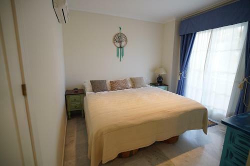 Cozy Apartment In Puerto Banus