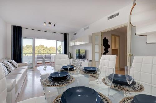 Apartamento Stunning Duplex 5 Minutes From Puerto Ban�s