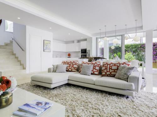 Fant�stica Villa Moderna En Rio Real