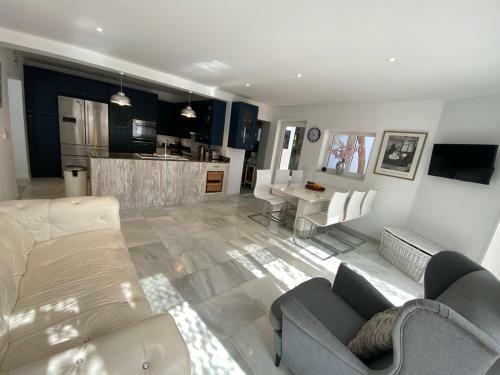 Luxury Villa Los Levitos- San Pedro, Marbella