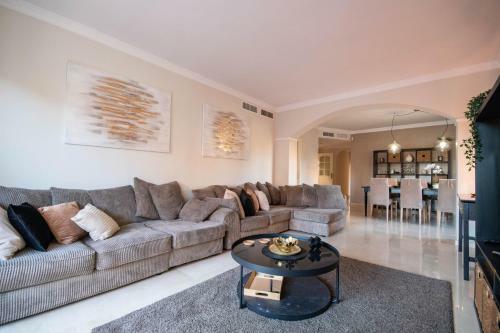 Apartamento Fabulous Property In Elviria, Marbella With 24h Security