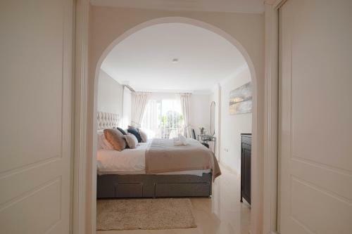 Apartamento Fabulous Property In Elviria, Marbella With 24h Security
