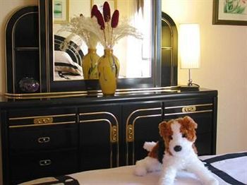 Topanga Canyon Inn Bed And Breakfast
