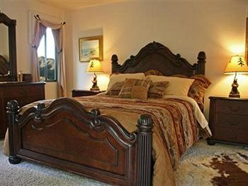 Topanga Canyon Inn Bed And Breakfast