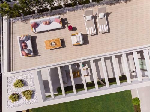 Amazing Modern Villa Located Mins From Beach Rdr234