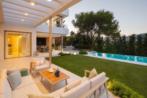 Amazing Modern Villa Located Mins From Beach Rdr234