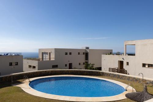 Apartamento Modern, Elite Hillside Home W/sea & Mountain Views