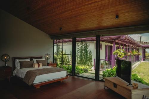 Hotel La Casa En Las Nubes