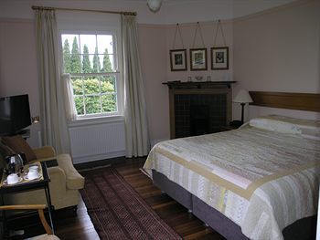 Motel Silvermere Guesthouse