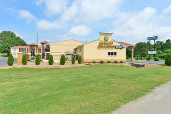 Motel Quality Inn & Suites