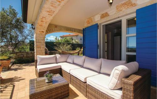 Holiday Home Suzan Bb V