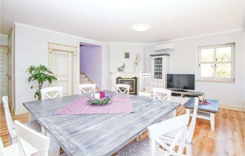 Holiday Home Suzan Bb V