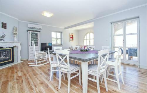 Holiday Home Suzan Bb V