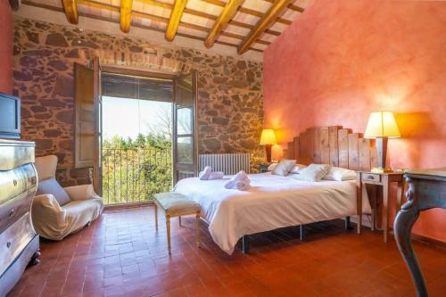 Mas�a Con Piscina En Costa Brava
