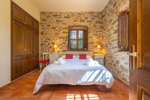 Mas�a Con Piscina En Costa Brava