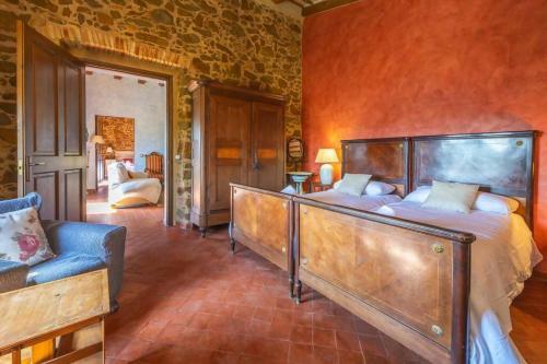 Mas�a Con Piscina En Costa Brava
