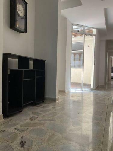 Apartamento Hermoso, Amplio Y Bien Ubicado!