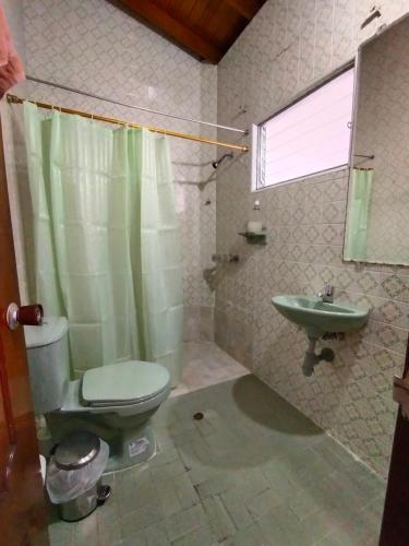 Hostal Casa Nogal 76