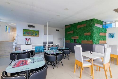 Hotel Chipichape Inn