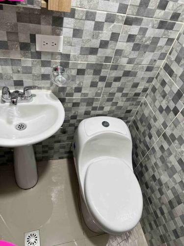 Apartamento Apto De Lujo 101, 2 Hab 3 Ba�os