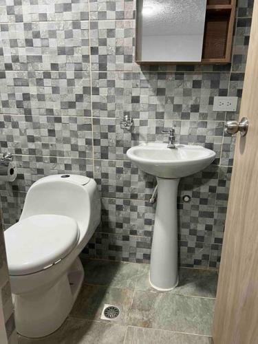 Apartamento Apto De Lujo 101, 2 Hab 3 Ba�os