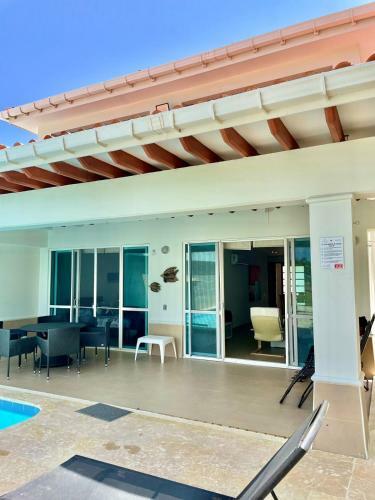 Casa Moderna Con Playa Cartagena