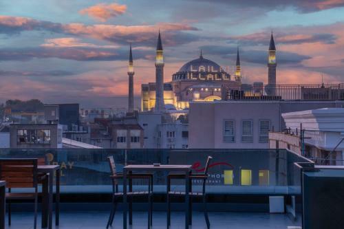 Demiray Hotel Old City