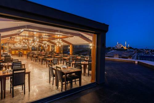 Demiray Hotel Old City