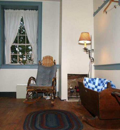 Bed & Breakfast Brownstone Colonial Inn