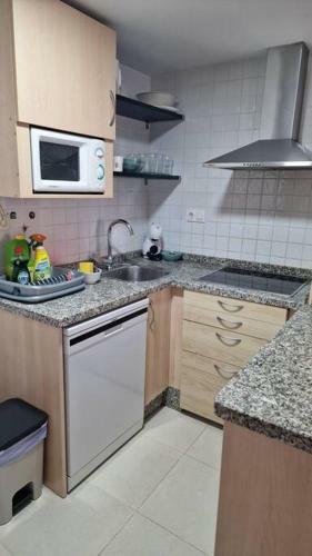 Apartamento Alojamiento Con Terraza 1b02 En La Playa De Vera.
