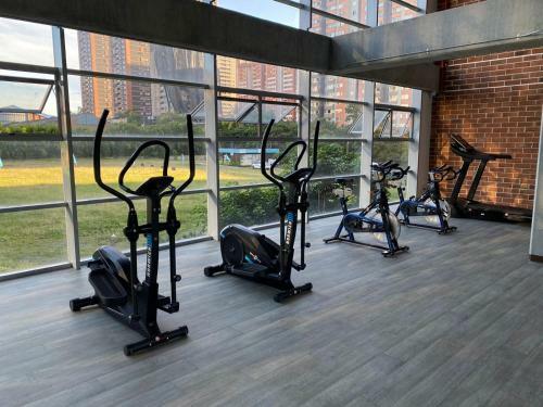 C�modo Apartamento En El Poblado, Cerca A Provenza