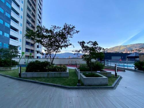 C�modo Apartamento En El Poblado, Cerca A Provenza