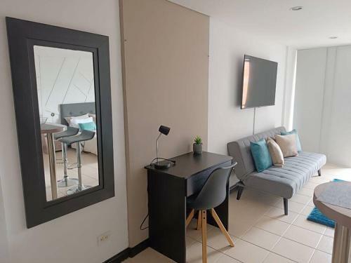 Apartamento En El Poblado, Medellin