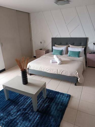 Apartamento En El Poblado, Medellin