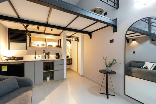 Apartamento Loft Con Encanto En Laureles