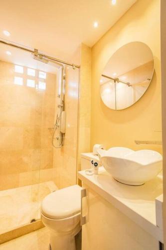 Apartamento Stylish Loft, Balcony, Fast Internet, Parking 210