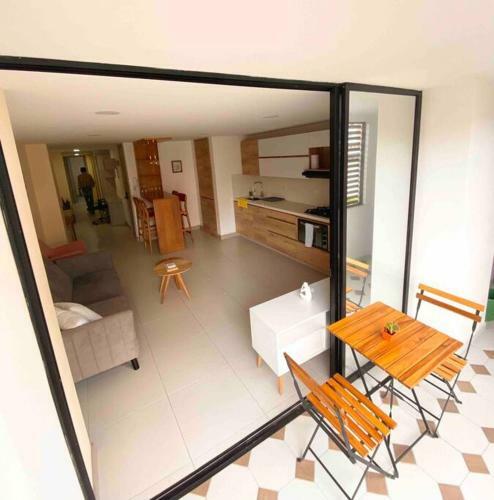 Apartamento New Apto In Convenient Location With Parking