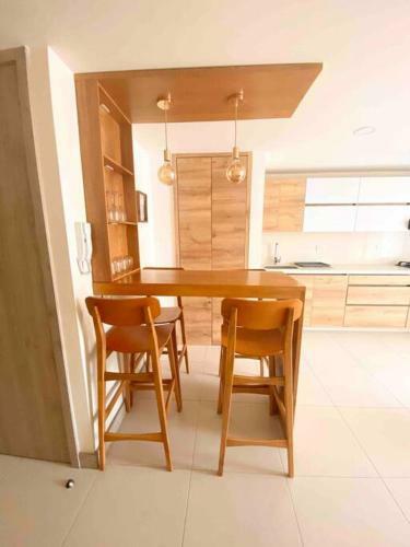 Apartamento New Apto In Convenient Location With Parking