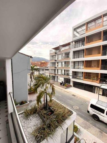 Apartamento New Apto In Convenient Location With Parking