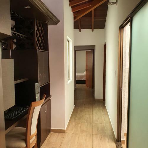 Apartamento Amoblado Barrio Primavera. Tranquilo Y C�modo