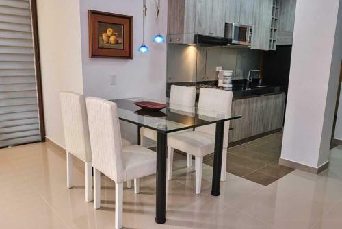 Apartamento De Lujo, Central, Para 3 Personas